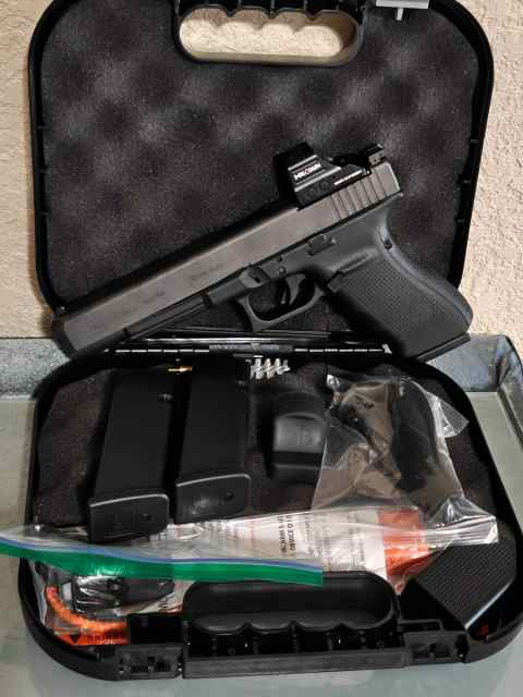 Like New Glock 40 MOS 10mm w/ Holosun 407C-X2