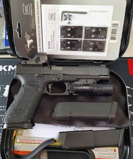 Glock G34 gen 5 MOS W/ extras
