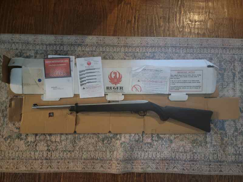 Ruger American 10/22, Black w/ Stainless Barrel