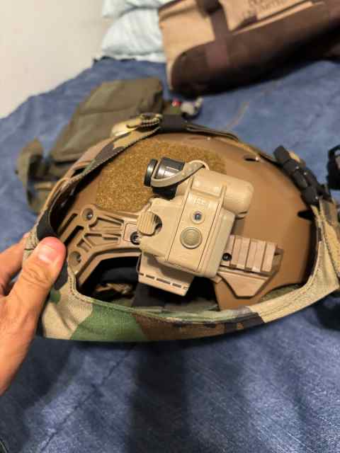 Surefire helmet light