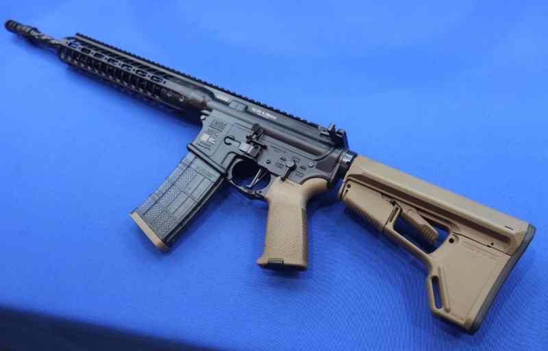 LWRC Model M6IC IC-DI AR15 Rifle 5.56MM