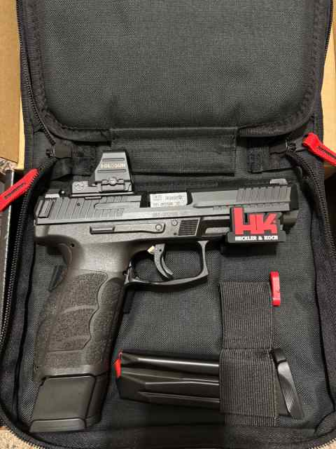HK VP9V1 F with Holosun 507 Comp Red Dot