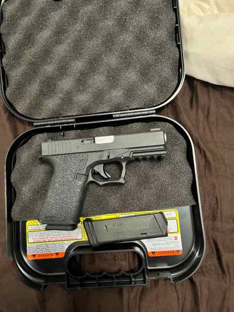 Glock 19 