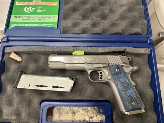 Colt 1911 gold cup trophy 
