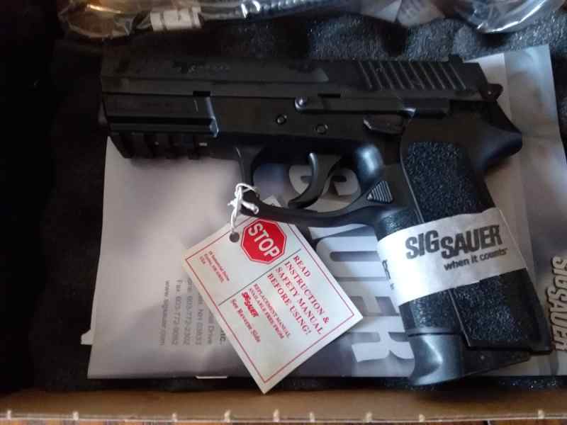 Sig SP2022 9mm NIB- Sherman 