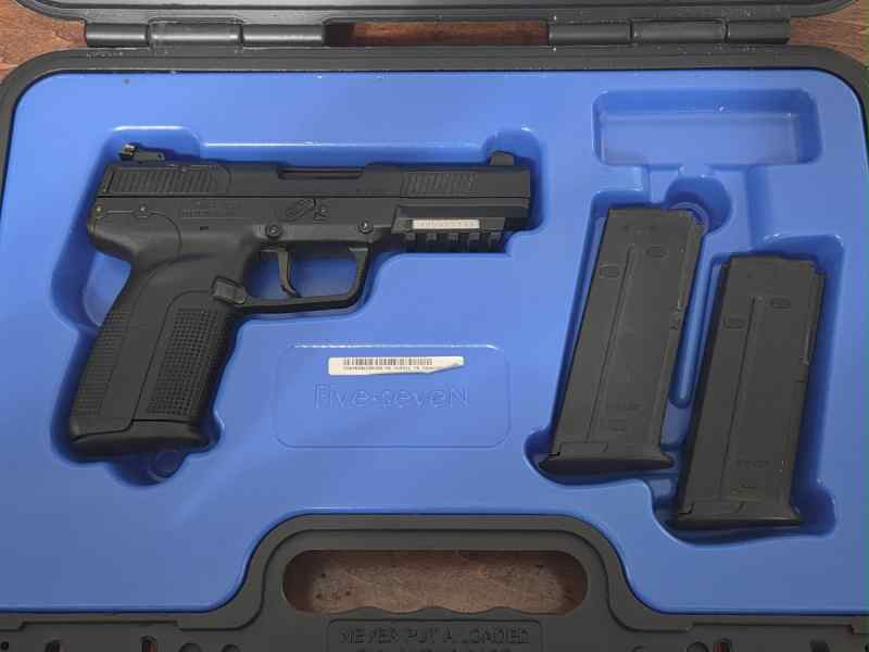 Very Nice FN Five Seven 5.7x28mm