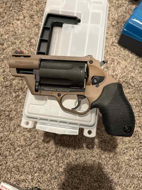 Taurus Judge polymer and 408 rounds included!!