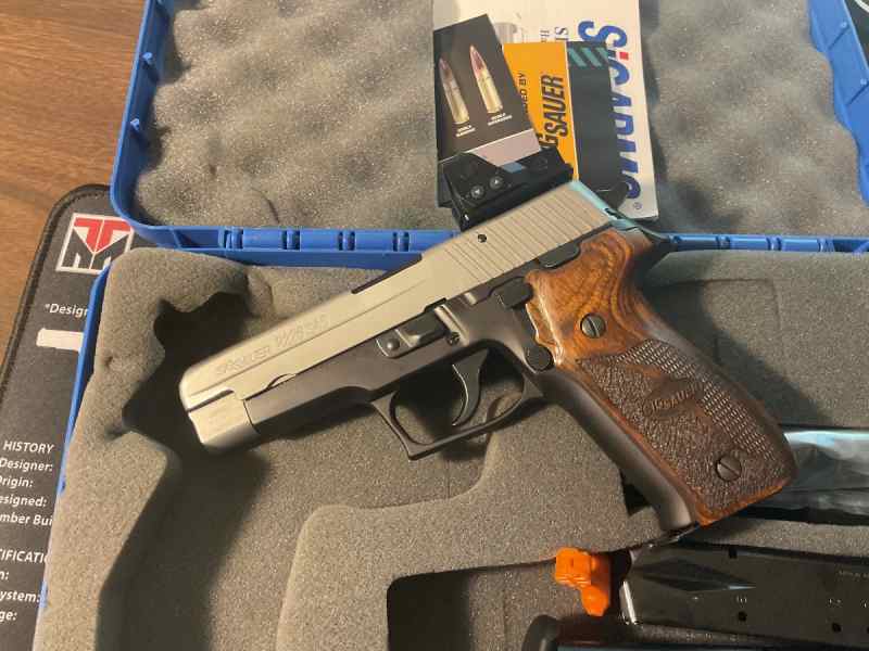 Sig P226