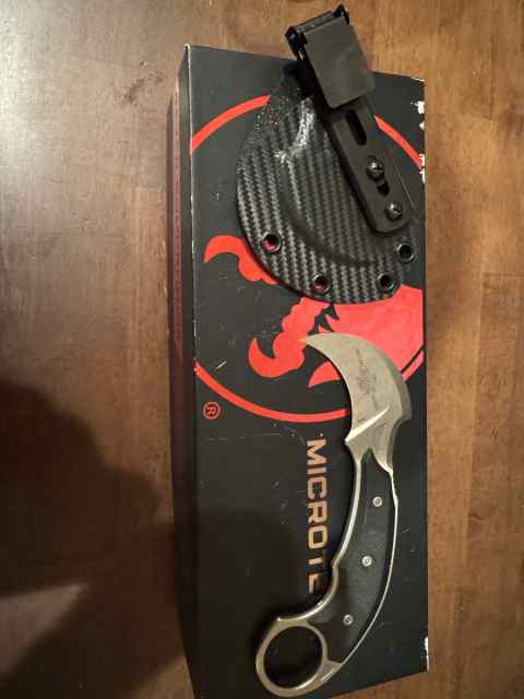 Microtec Iconic Fixed Blade Karambit