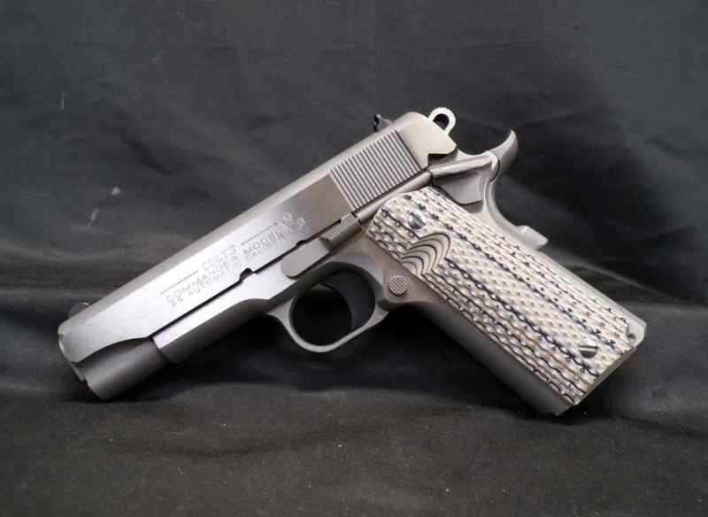 Colt 1911 Commander .45 ACP – Stainless