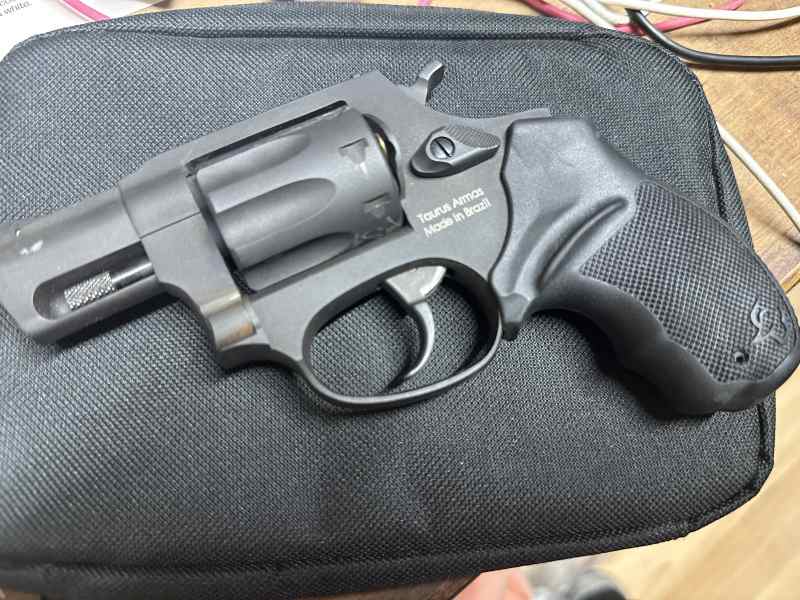 22LR Taurus 8 shot revolver 