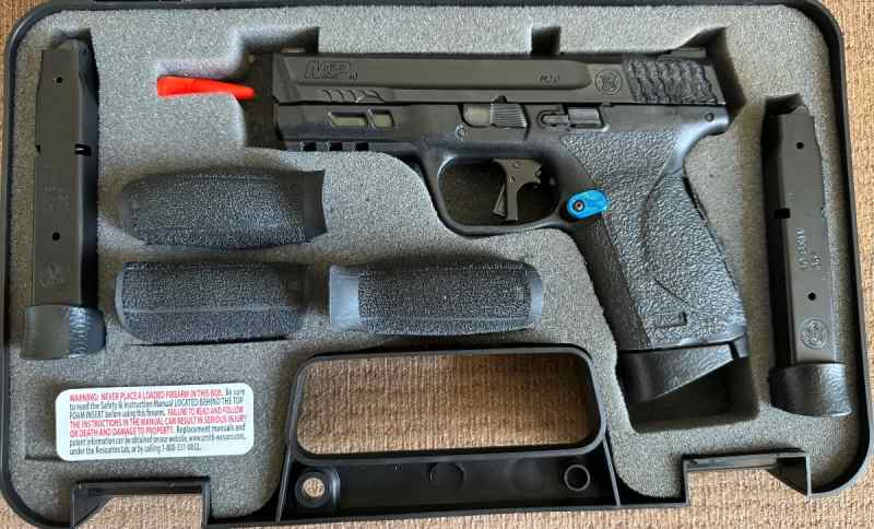 Smith &amp; Wesson M&amp;P40 2.0 4&quot; Compact W/Upgrades