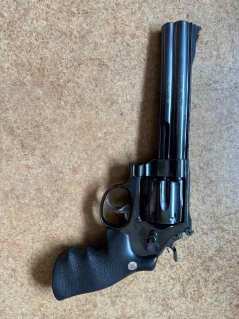 Reduced - S&amp;W model 29-5 44 mag  